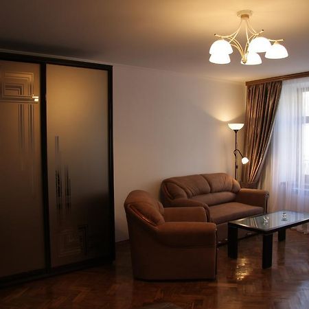 Apartment on Virmenska street 2 Lviv Buitenkant foto