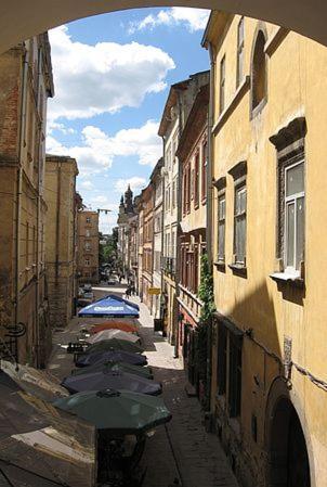 Apartment on Virmenska street 2 Lviv Buitenkant foto
