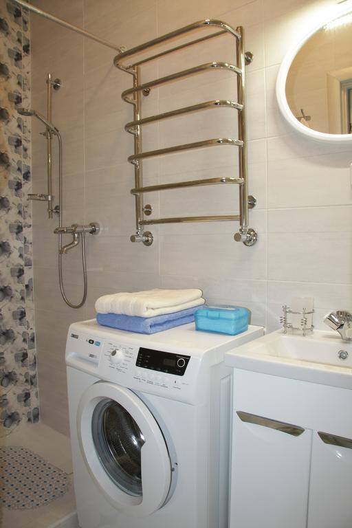 Apartment on Virmenska street 2 Lviv Buitenkant foto