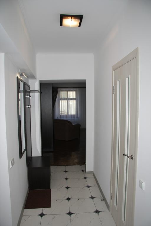 Apartment on Virmenska street 2 Lviv Buitenkant foto